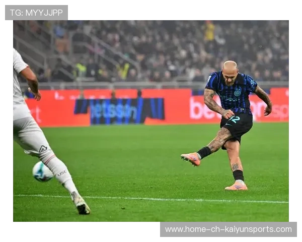 劳塔罗禁区内强力头球首开纪录,国际米兰客场2比0战胜克雷莫内塞 劳塔罗禁区内强力头球首开纪录,国际米兰客场2比0战胜克雷莫内塞